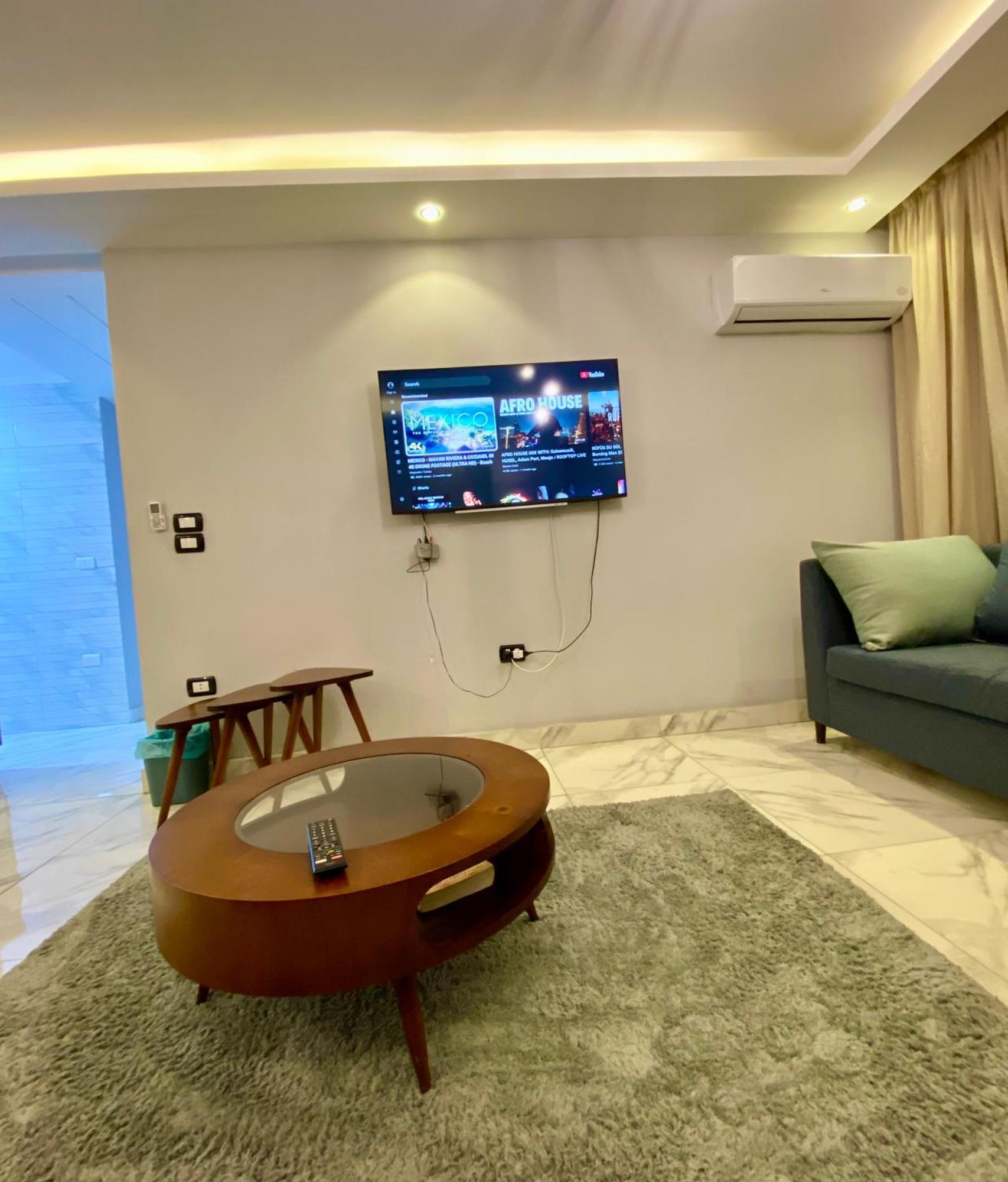 Apartment In Downtown